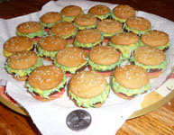 Liz-MiniCheeseburgerCookies