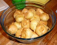 EvanOrWilla-FilledPuffs