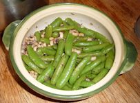 Jennifer-BlackEyedPeasAndSweetPeas