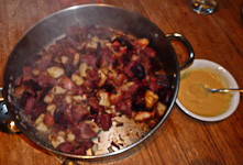 Bob-CornedBeefHashWithSpicySauce