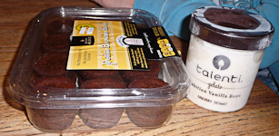 Manny-BrowniesAndIceCream