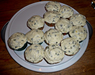 Liz-LemonCupcakesWithLemonBasilButtercreamFrosting