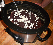 Dee-CrockPotBirthdayCake